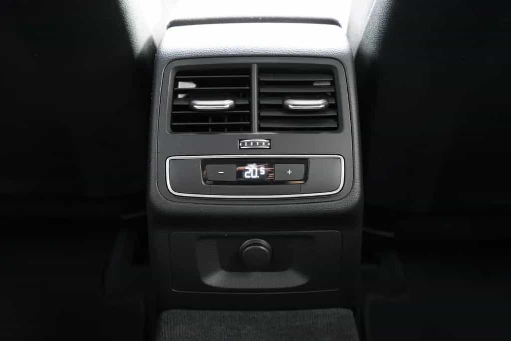 Audi A4 40 TDI*Quattro*Kamera*Sthz.*AHK*ACC*Massage 03/2019-photo-33