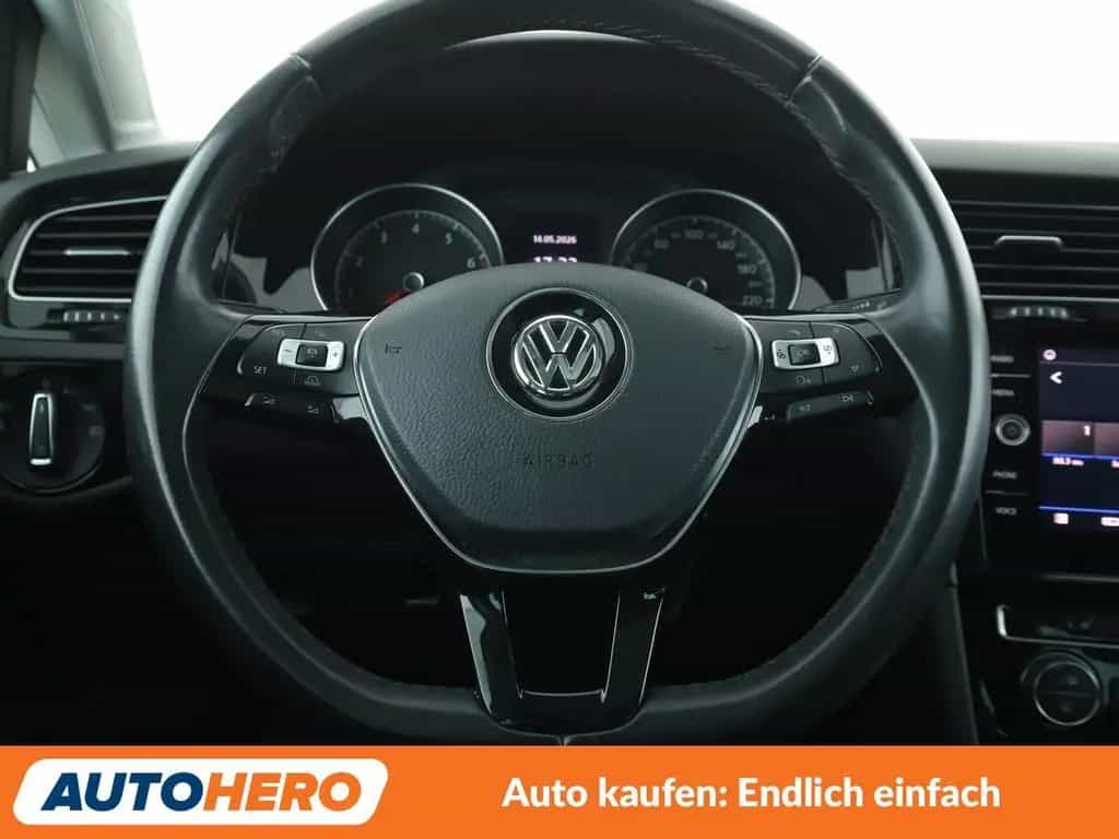 Volkswagen Golf VII 1.5 TSI ACT Highline BlueMotion Tech 12/2017-photo-18