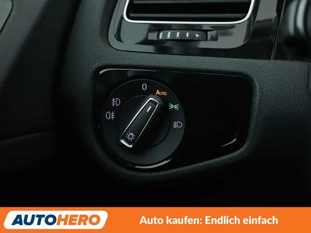 Volkswagen Golf VII 1.5 TSI ACT Highline BlueMotion Tech 12/2017-photo-26