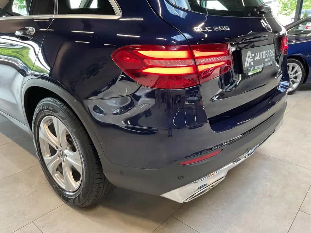 Mercedes-Benz GLC 300 4Matic Exclusive AHK Kamera LED Navi 02/2019-photo-25