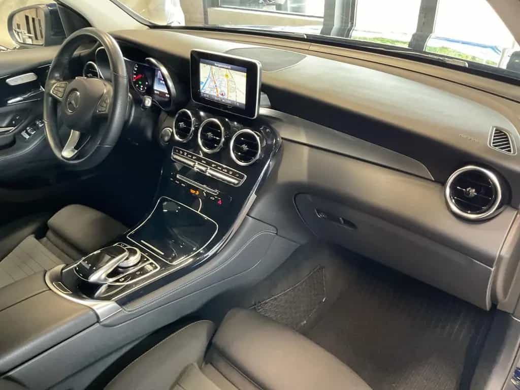 Mercedes-Benz GLC 300 4Matic Exclusive AHK Kamera LED Navi 02/2019-photo-30
