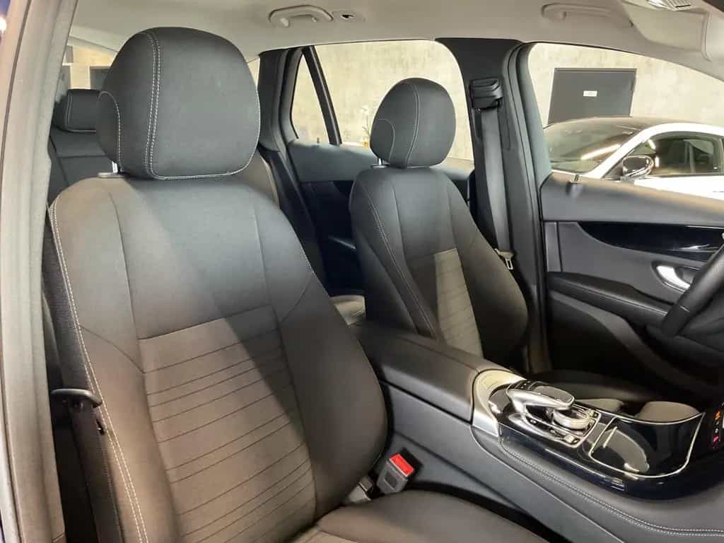 Mercedes-Benz GLC 300 4Matic Exclusive AHK Kamera LED Navi 02/2019-photo-31