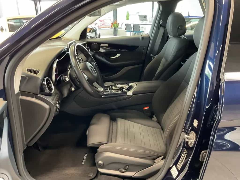 Mercedes-Benz GLC 300 4Matic Exclusive AHK Kamera LED Navi 02/2019-photo-6