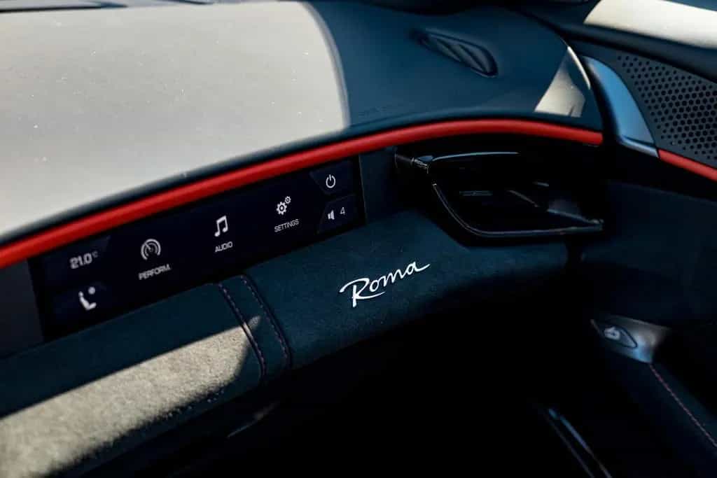 Ferrari Roma 3.9 T V8 DCT 2022 In Stock 08/2022-photo-31