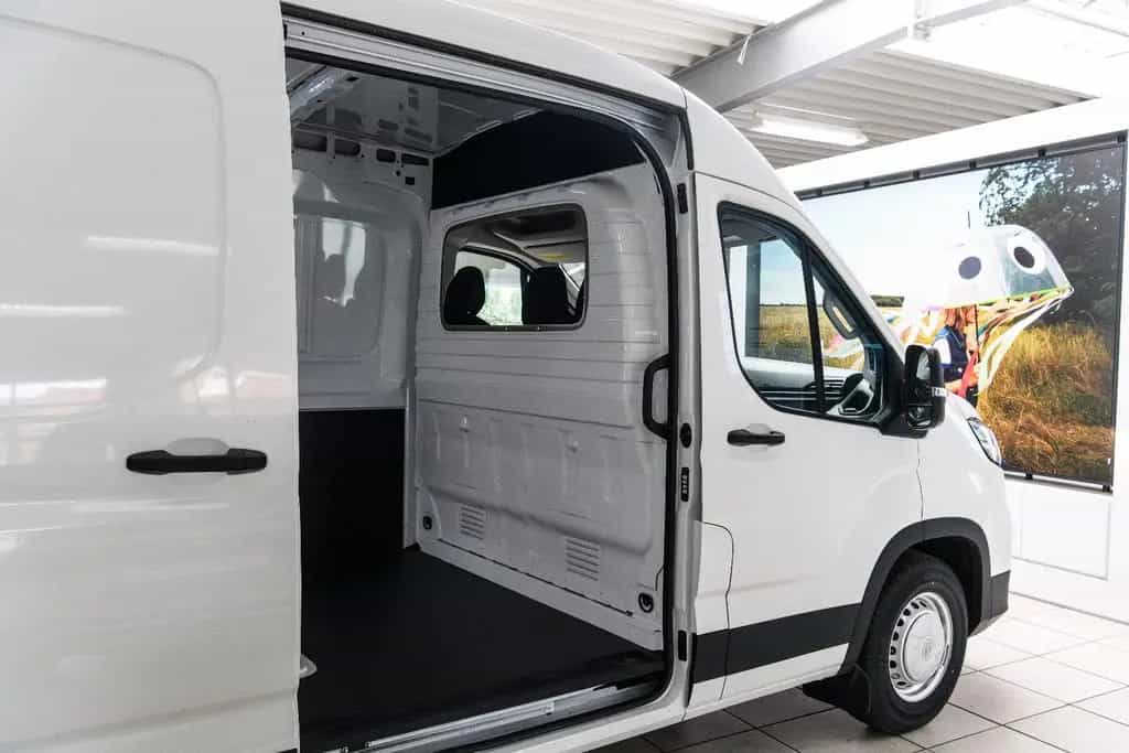 Maxus Deliver 9 Kasten L3H2 Deisel+Kamera+AppConnect null-photo-9