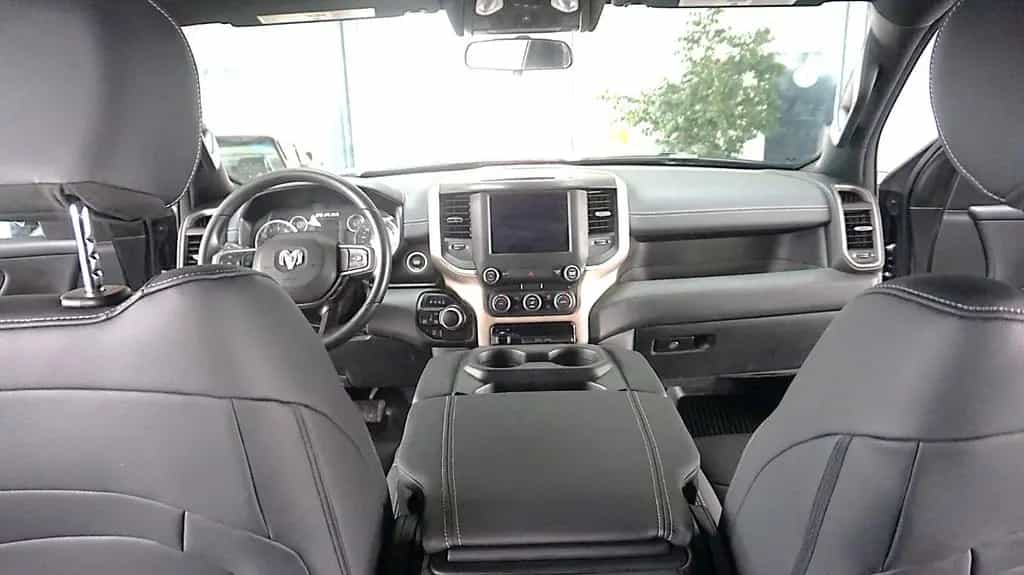 Dodge RAM 1500 HEMI *eTorque*AHK*Crew-Cab*6Sitzer* 02/2024-photo-10