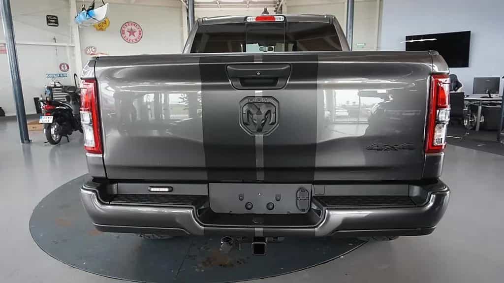 Dodge RAM 1500 HEMI *eTorque*AHK*Crew-Cab*6Sitzer* 02/2024-photo-2