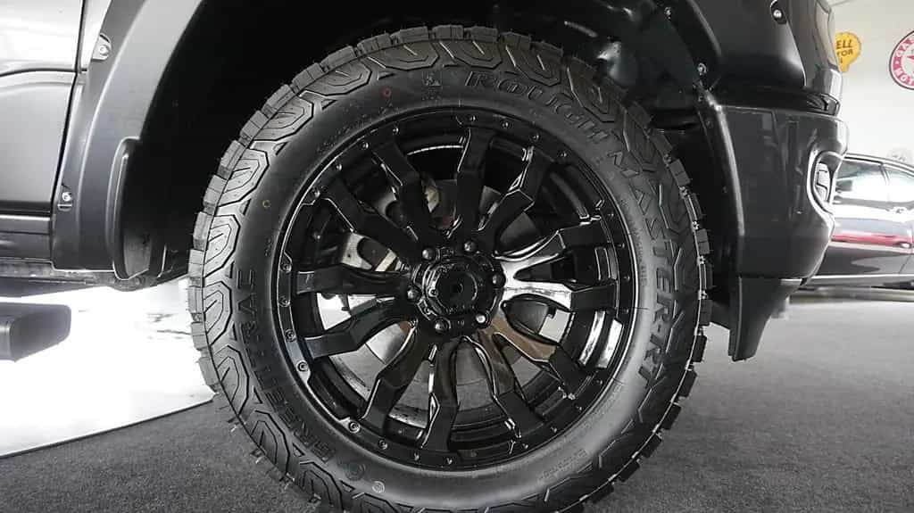 Dodge RAM 1500 HEMI *eTorque*AHK*Crew-Cab*6Sitzer* 02/2024-photo-25