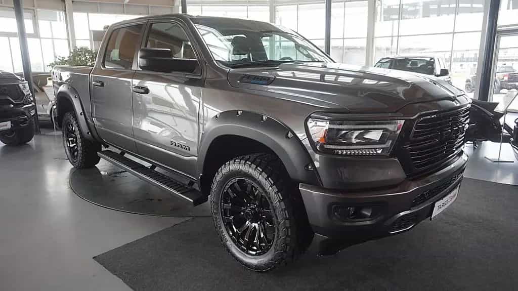 Dodge RAM 1500 HEMI *eTorque*AHK*Crew-Cab*6Sitzer* 02/2024-photo-5