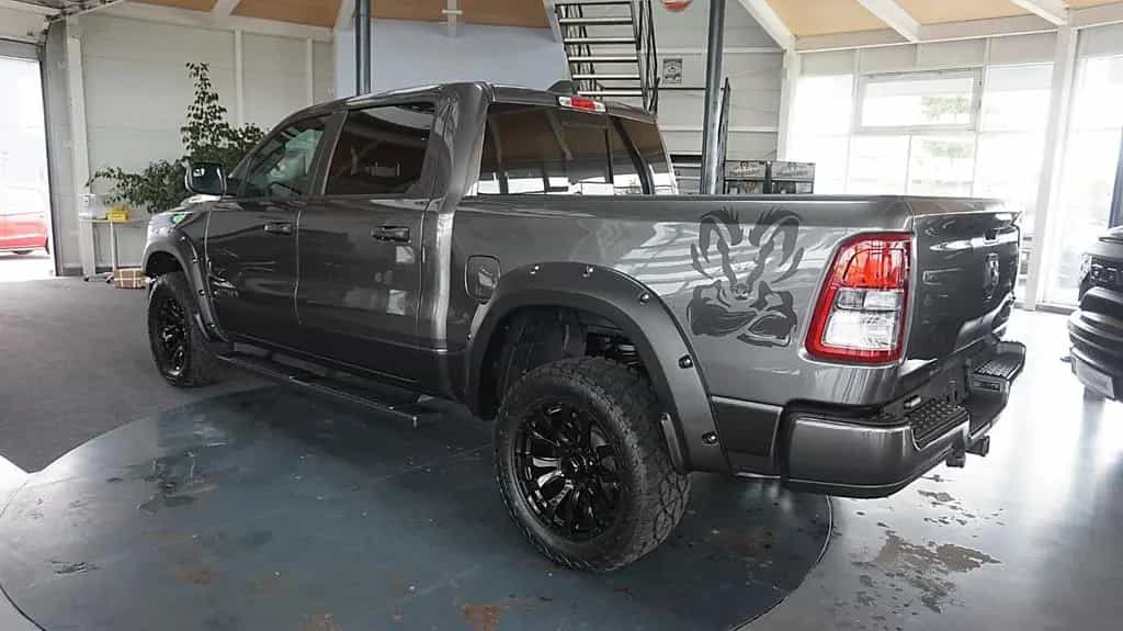Dodge RAM 1500 HEMI *eTorque*AHK*Crew-Cab*6Sitzer* 02/2024-photo-6