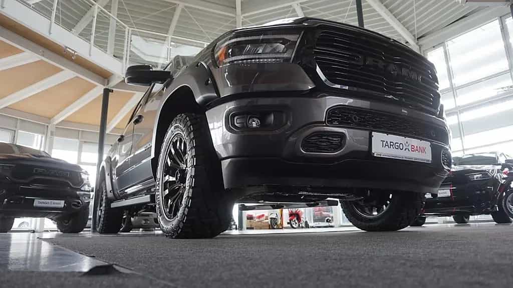 Dodge RAM 1500 HEMI *eTorque*AHK*Crew-Cab*6Sitzer* 02/2024-photo-7