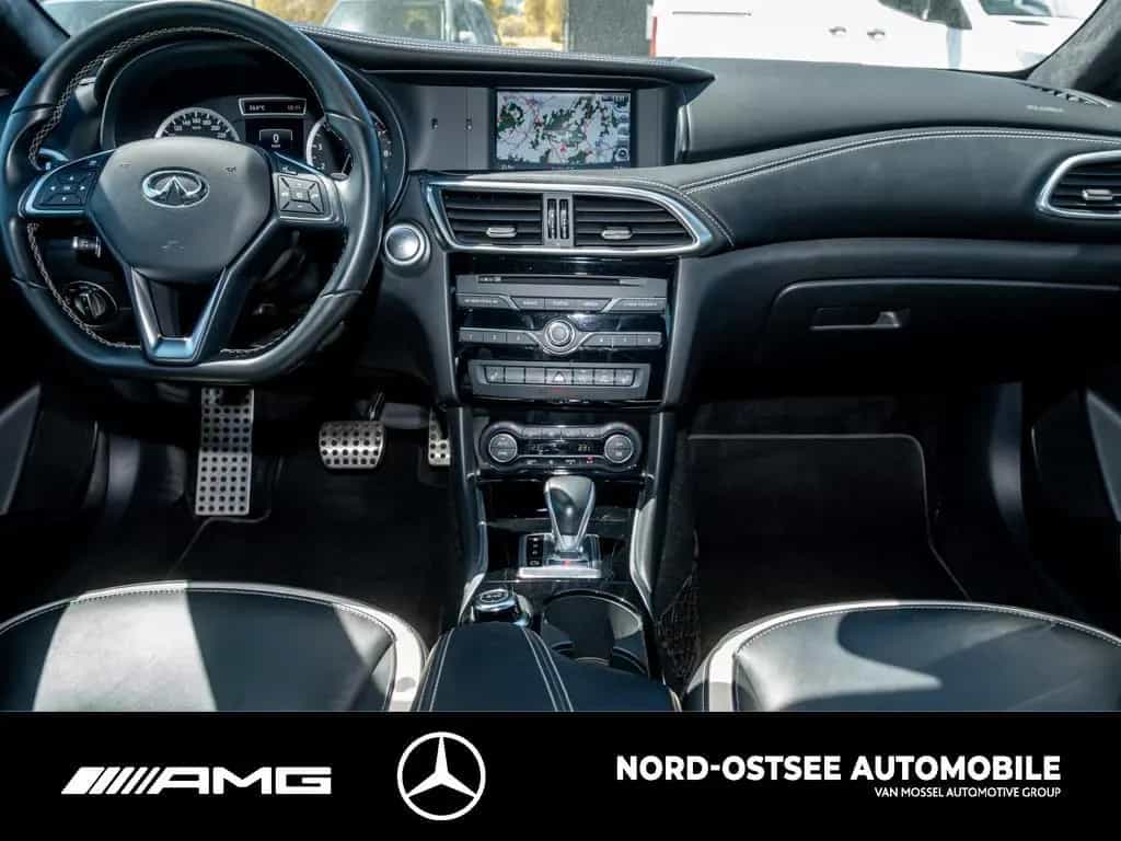 Infiniti Q30 2.0t SPORT AWD TEMPOMAT LED SHZ 12/2019-photo-10