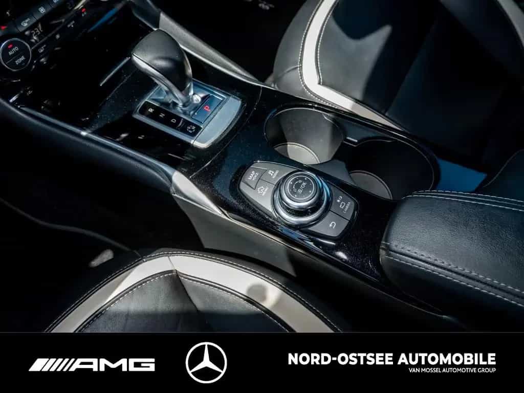 Infiniti Q30 2.0t SPORT AWD TEMPOMAT LED SHZ 12/2019-photo-13
