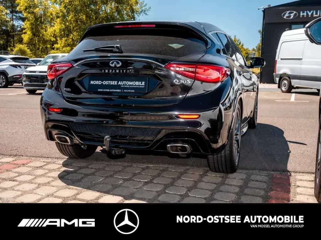 Infiniti Q30 2.0t SPORT AWD TEMPOMAT LED SHZ 12/2019-photo-3