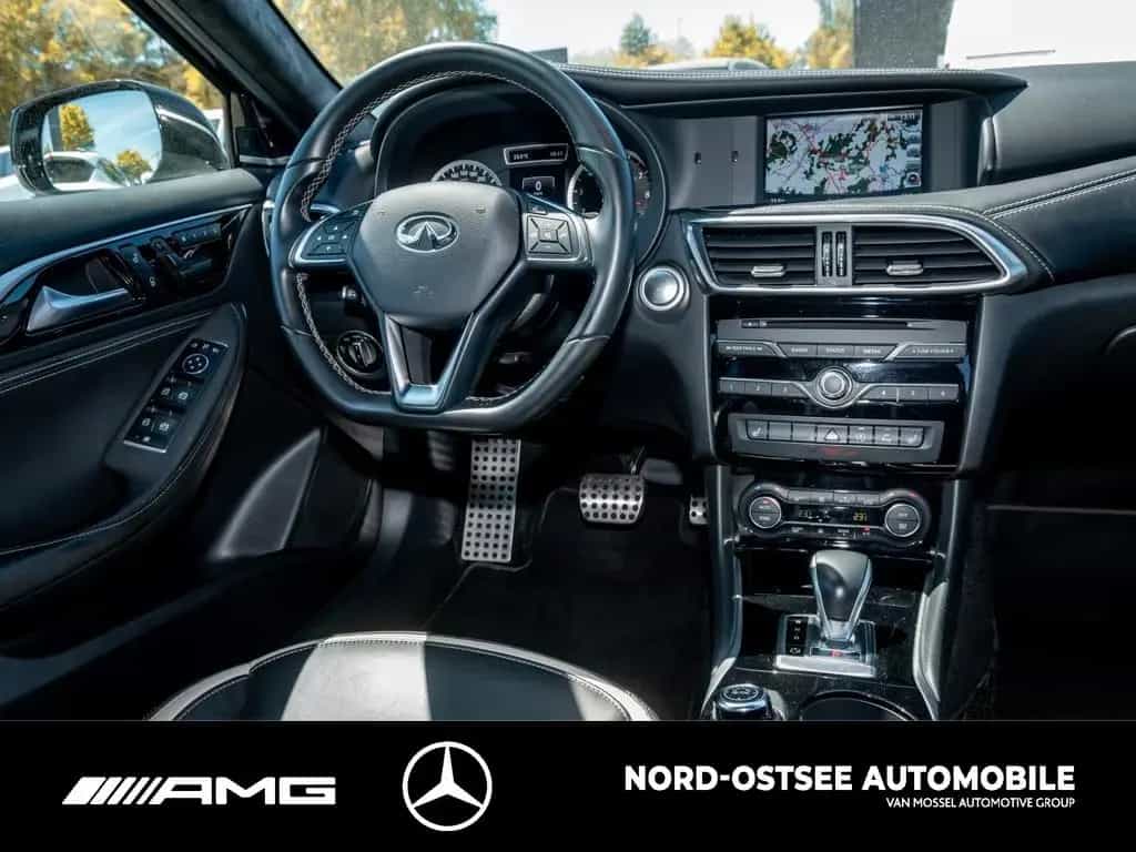 Infiniti Q30 2.0t SPORT AWD TEMPOMAT LED SHZ 12/2019-photo-7