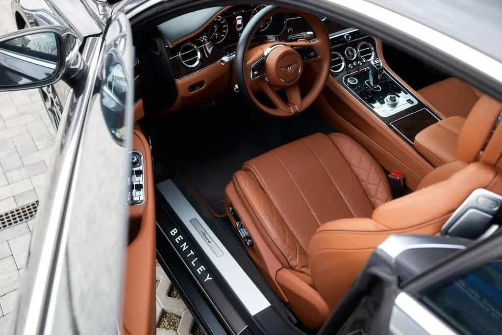 Bentley Continental GT Azure V8 2023 In Stock 01/2023-photo-13