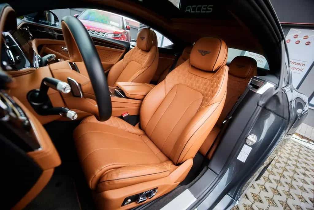 Bentley Continental GT Azure V8 2023 In Stock 01/2023-photo-14