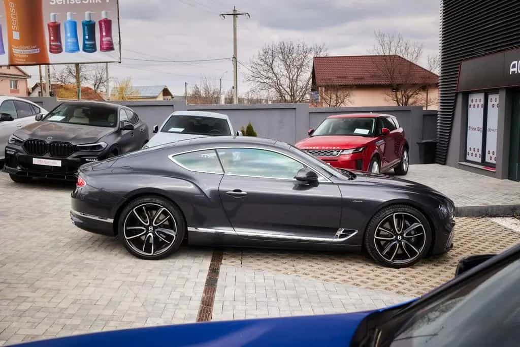 Bentley Continental GT Azure V8 2023 In Stock 01/2023-photo-4