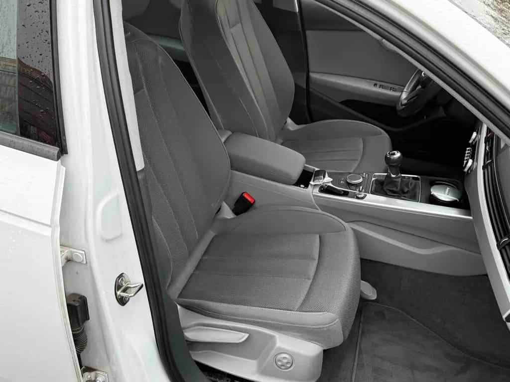 Audi A4 Lim. 1.4 TFSI 16V ACT*GR.NAVI*BI.XEN*PDC*AHK* 02/2018-photo-11