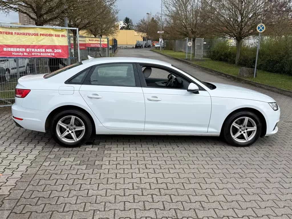Audi A4 Lim. 1.4 TFSI 16V ACT*GR.NAVI*BI.XEN*PDC*AHK* 02/2018-photo-4