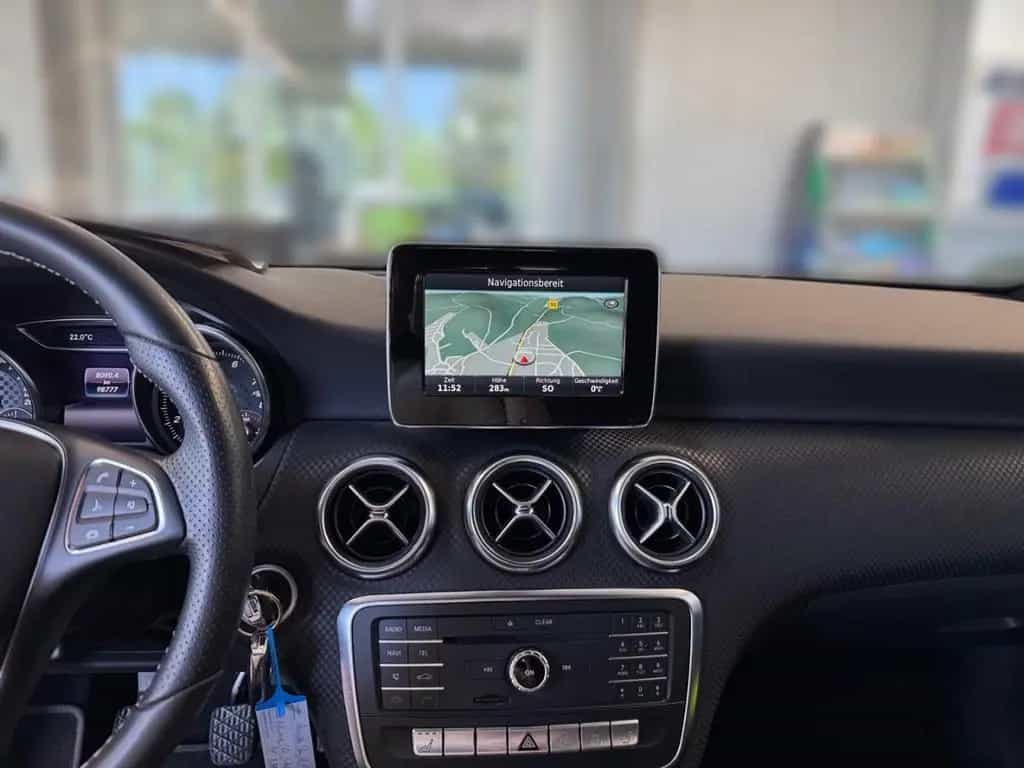 Mercedes-Benz A 180 Urban BlueEfficiency Navi Bluetooth PDC SH 01/2017-photo-17