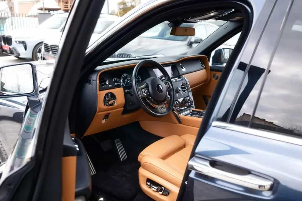 Rolls-Royce Cullinan 2019 In Stock 01/2019-photo-10