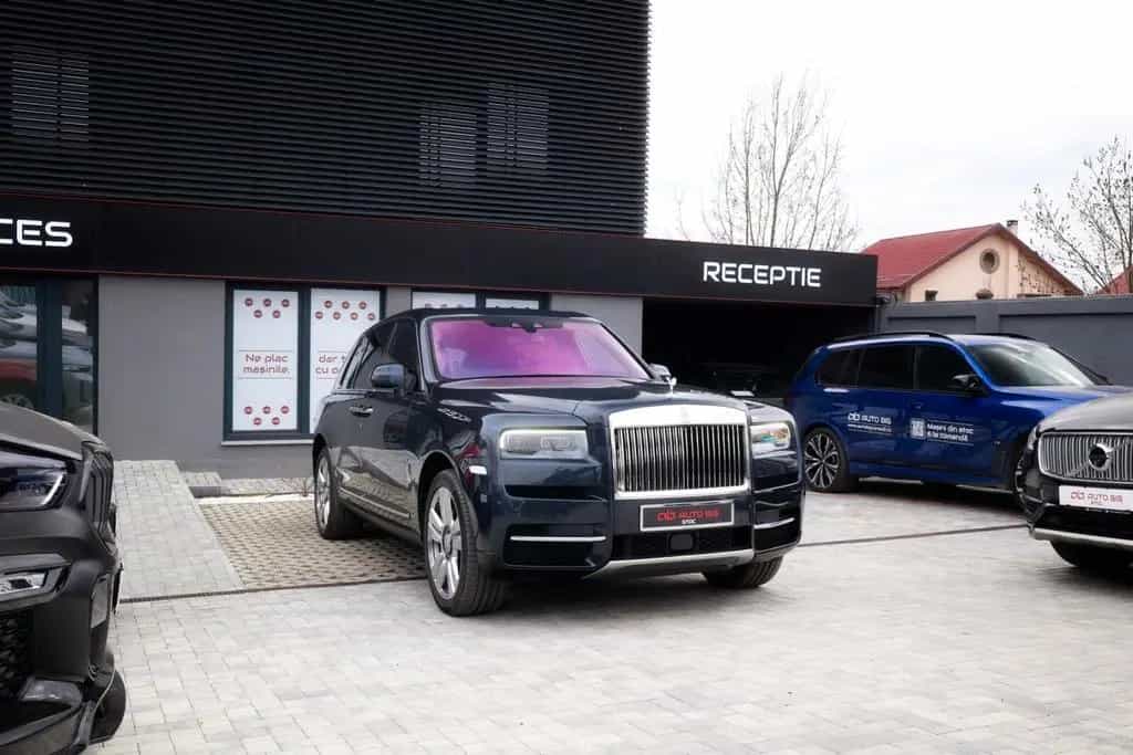 Rolls-Royce Cullinan 2019 In Stock 01/2019-photo-2