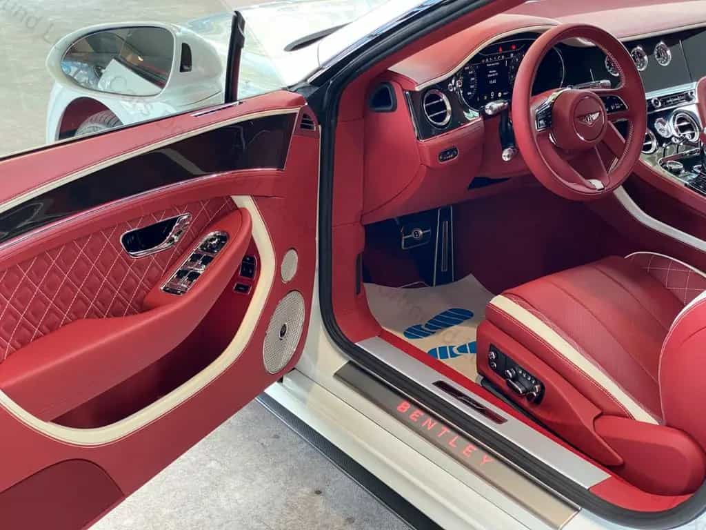 Bentley Continental GTC Speed W12 full carbon Akrapovič 05/2024-photo-12