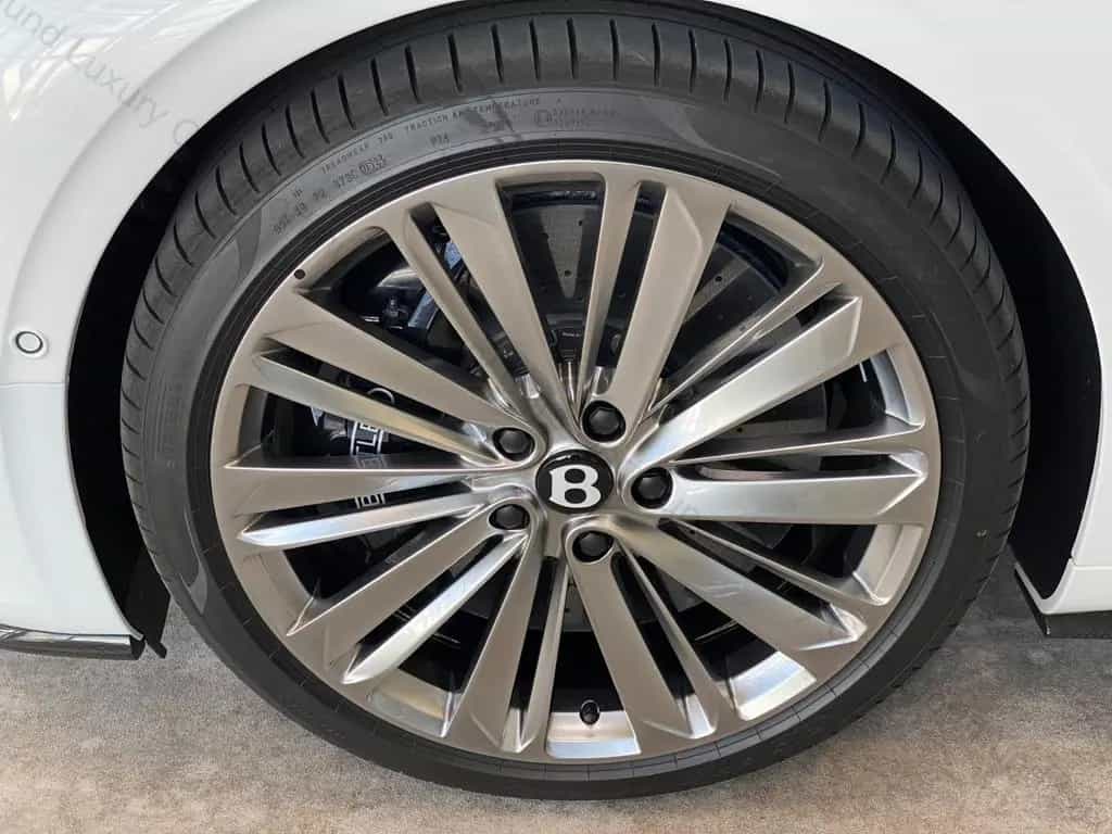 Bentley Continental GTC Speed W12 full carbon Akrapovič 05/2024-photo-6