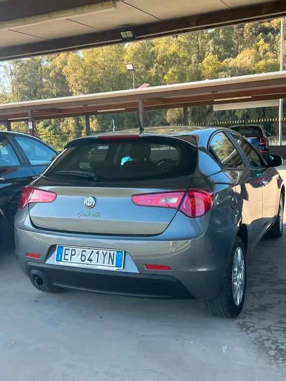 Alfa Romeo Giulietta 1.6 JTDm-2 105 CV Business 02/2013-photo-2