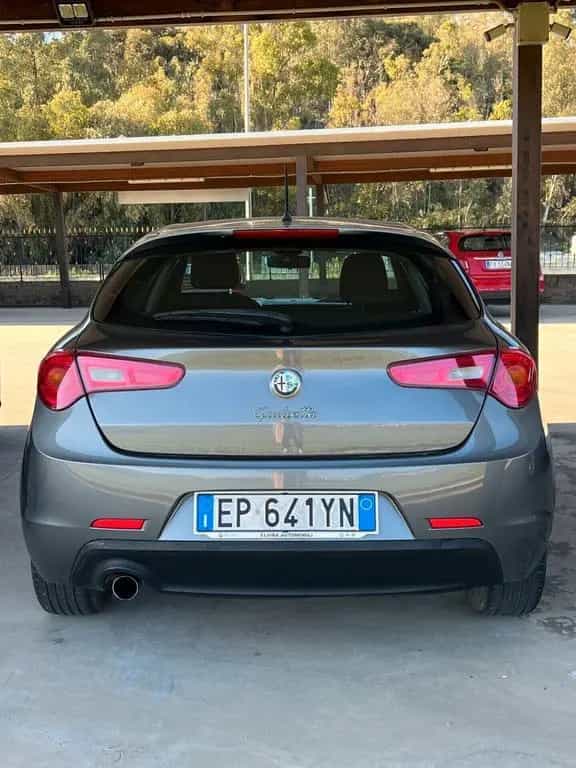 Alfa Romeo Giulietta 1.6 JTDm-2 105 CV Business 02/2013-photo-5