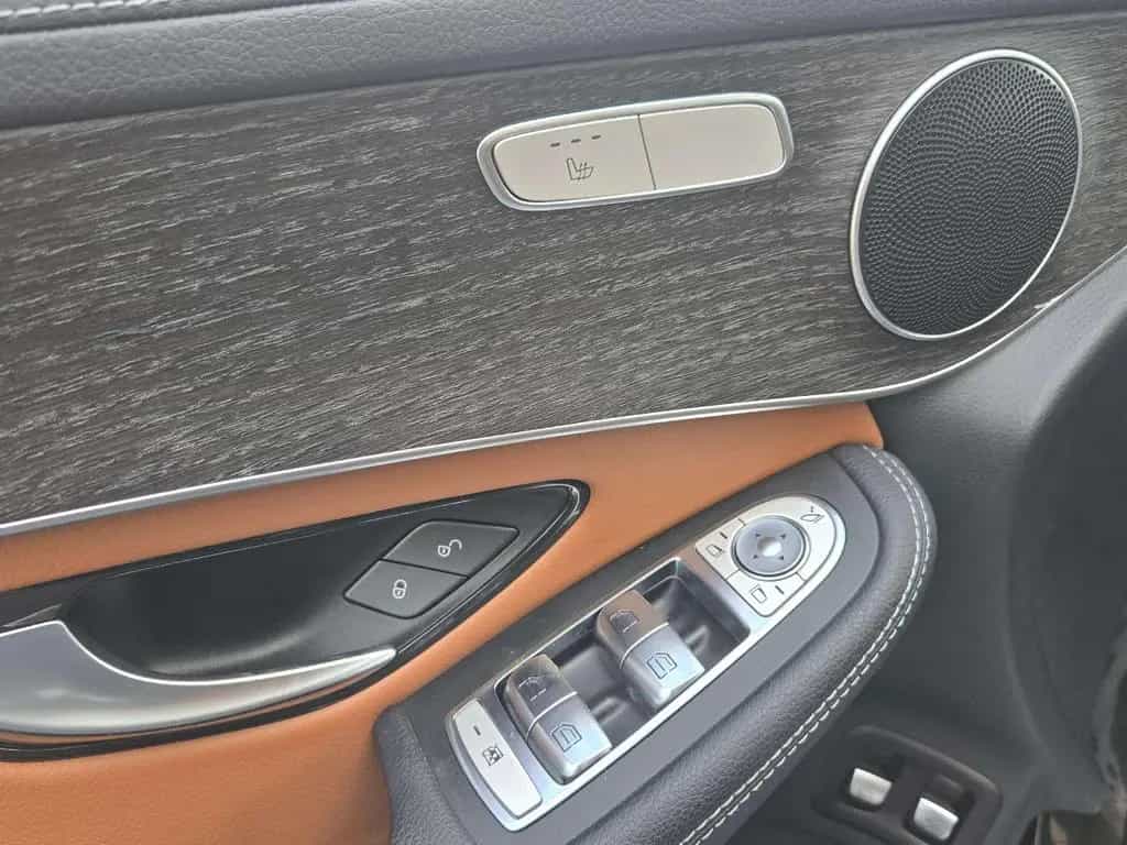 Mercedes-Benz GLC 300 4Matic, GARANTIE, TÜV NEU, LED,  Leder, 02/2020-photo-11