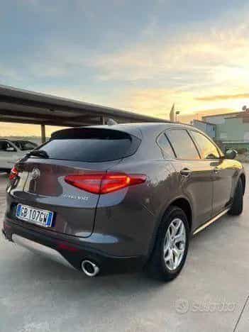 Alfa Romeo Stelvio 2.2 190 CV AT8 Q4 Super 2 ANN 09/2020-photo-2