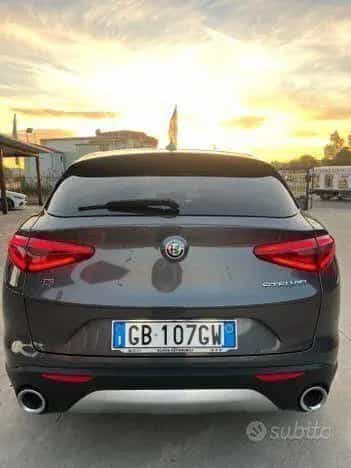 Alfa Romeo Stelvio 2.2 190 CV AT8 Q4 Super 2 ANN 09/2020-photo-3