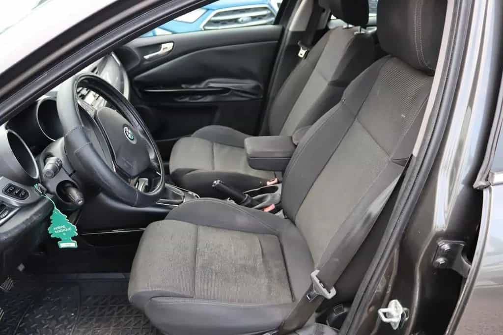 Alfa Romeo Giulietta 1.6 JTDm-2 105 CV Progressi 09/2010-photo-10