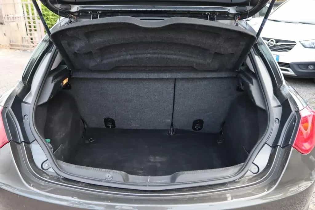 Alfa Romeo Giulietta 1.6 JTDm-2 105 CV Progressi 09/2010-photo-13