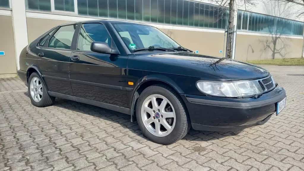 Saab 900 II 12/1997-photo-0