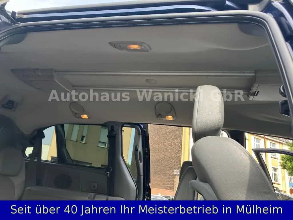 Chrysler Grand Voyager Limited 2,8 el. Rollstuhlrampe 01/2007-photo-20