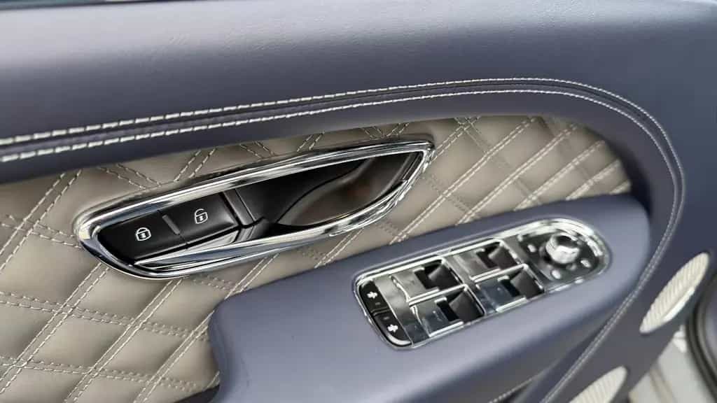 Bentley Bentayga S V8/ Luft/ Carbon Br/ TV/ Night Vision 04/2024-photo-29