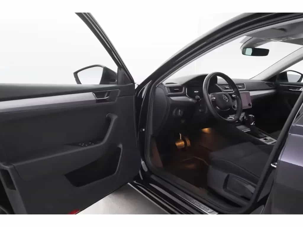 Skoda Superb 1.5TSI Combi DSG Ambition+LED+NAVI+KAMERA 02/2022-photo-15