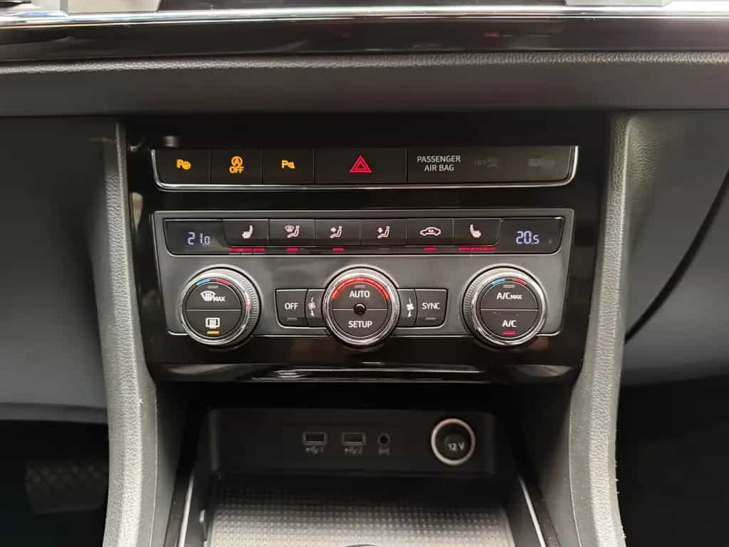 Seat Ateca Xcellence 1,4 TSI ACT DSG ALCANTARA/KAMERA 02/2018-photo-16