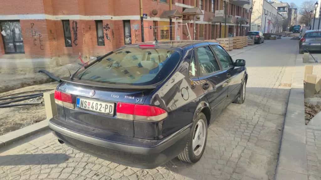 Saab 9-3 2.0t 05/2001-photo-6