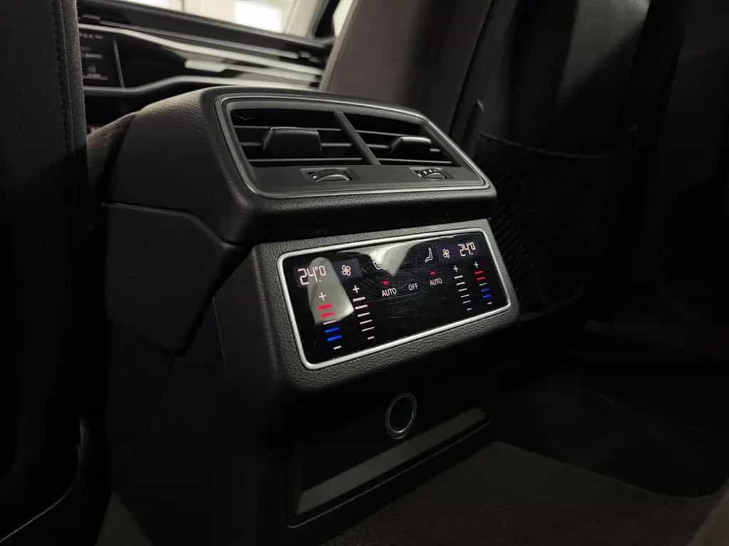 Audi A6 Avant 40 TDI*AHK*LED*Pano*Kamera* 08/2021-photo-16