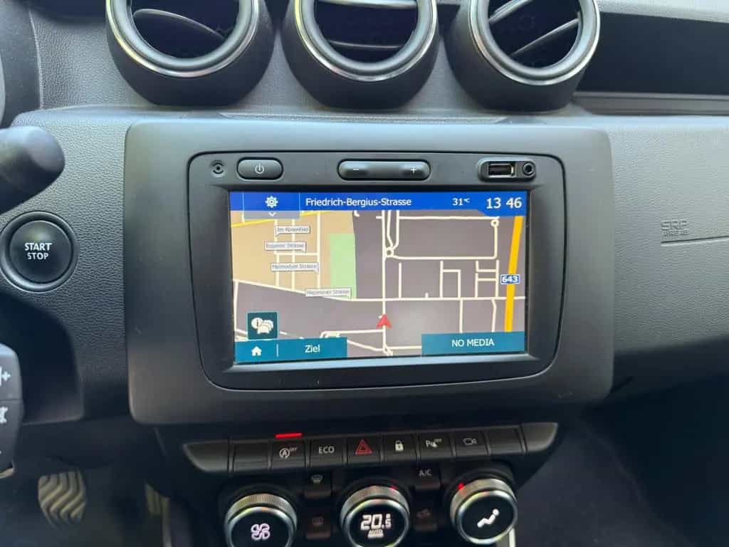 Dacia Duster II Adventure~1.HAND~360~NAVI~LEDER 05/2019-photo-11