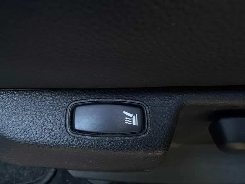 Dacia Duster II Adventure~1.HAND~360~NAVI~LEDER 05/2019-photo-19