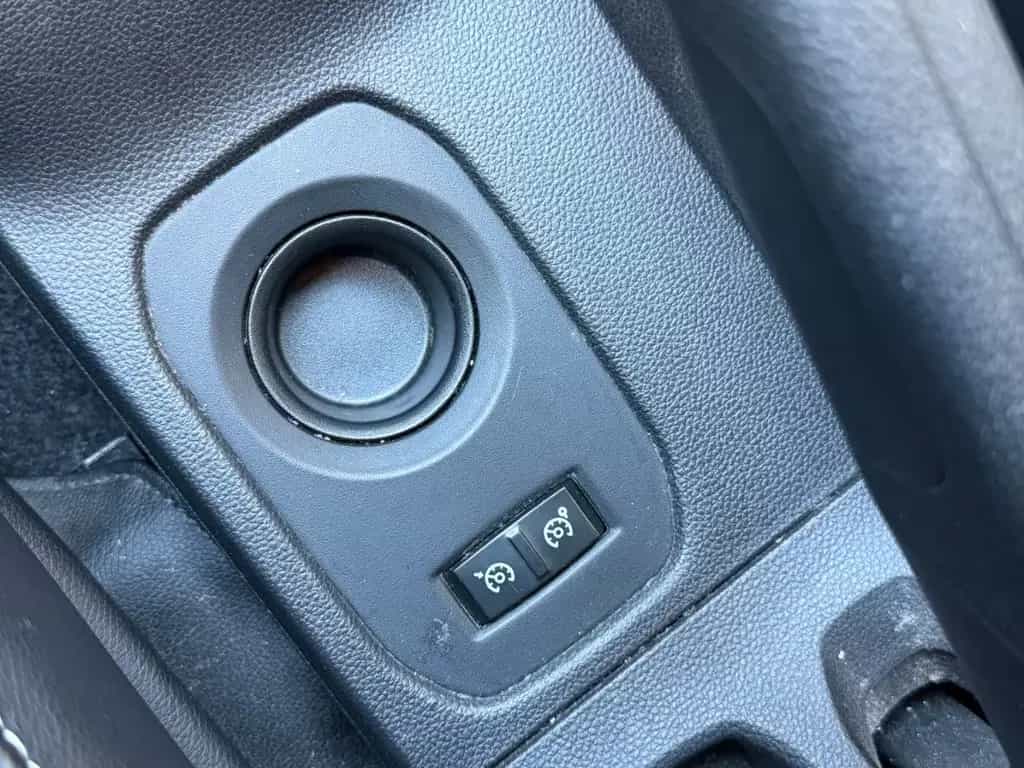 Dacia Duster II Adventure~1.HAND~360~NAVI~LEDER 05/2019-photo-20
