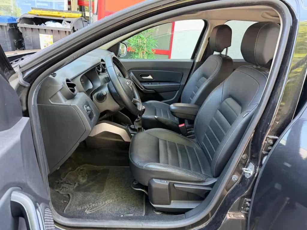 Dacia Duster II Adventure~1.HAND~360~NAVI~LEDER 05/2019-photo-9