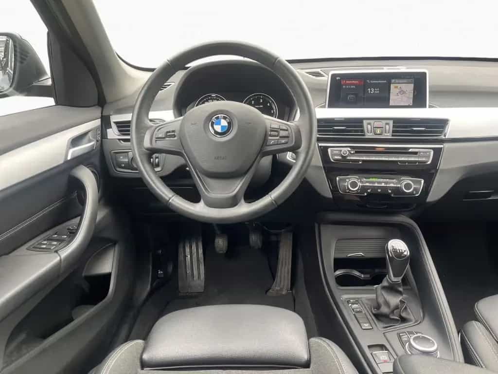 BMW X1 xDrive18d Pano,SportSi,SHZ,HiFi,PDC,HiFi,DAB 09/2020-photo-12