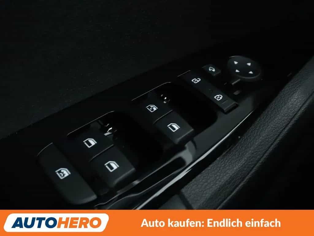 Kia Sportage 1.6 TGDI Mild-Hybrid Vision Aut.*NAVI* 01/2024-photo-26