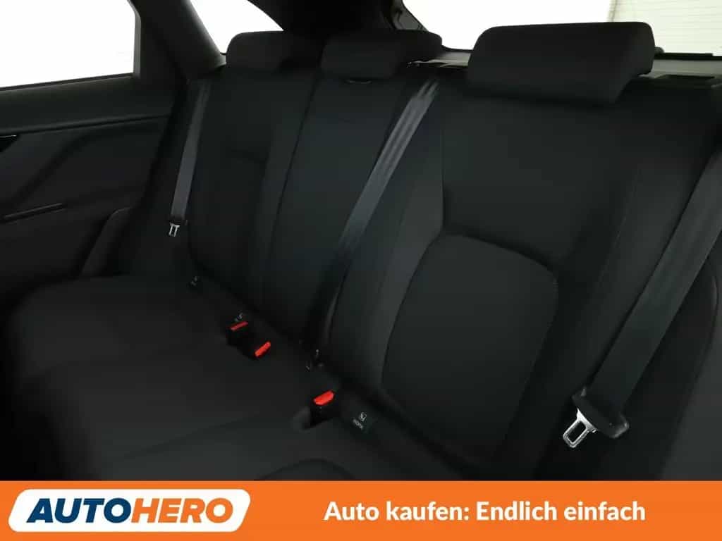 Jaguar F-Pace 25t Pure AWD Aut.*NAVI*ACC*CAM*PDC*SHZ* 01/2020-photo-13